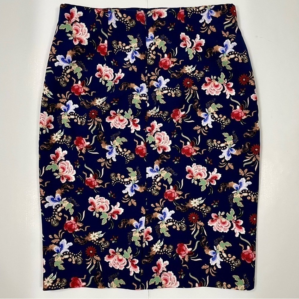 Philosophy Woman’s Navy Floral Tapestry Pencil Skirt Size 4 - Picture 7 of 12